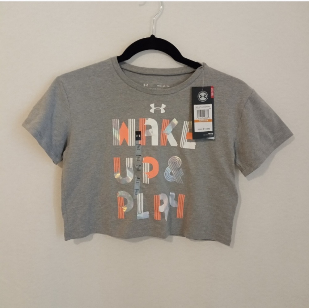 Girls UA shirt NWT size YSM